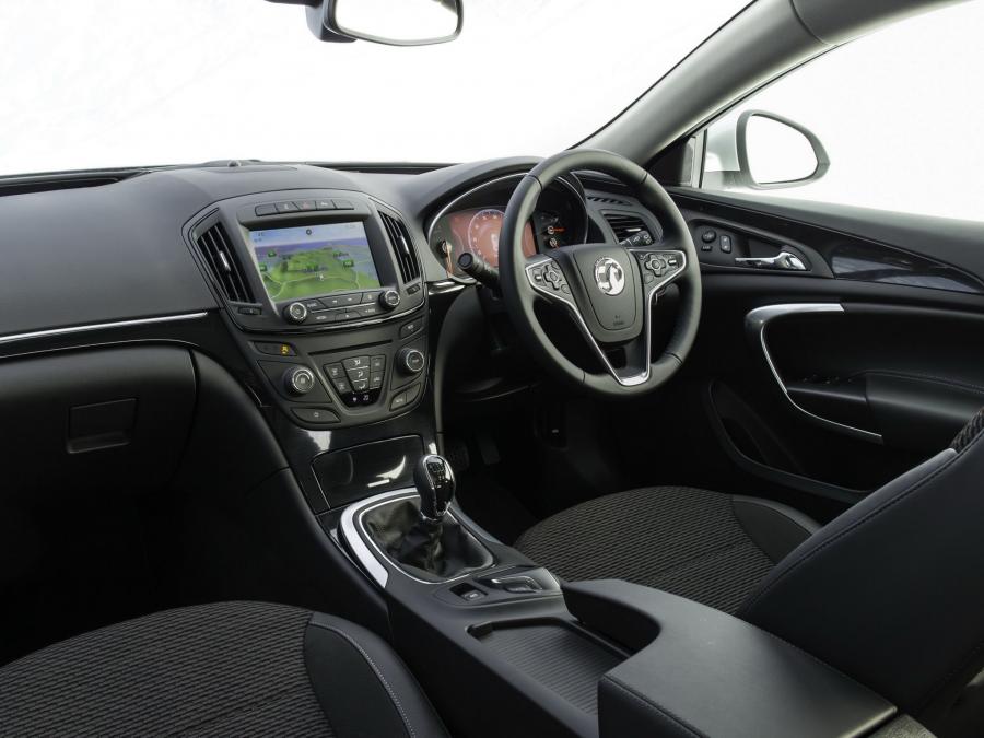  Vauxhall Insignia Country Tourer 2013 года  (фото 5 из 28)
